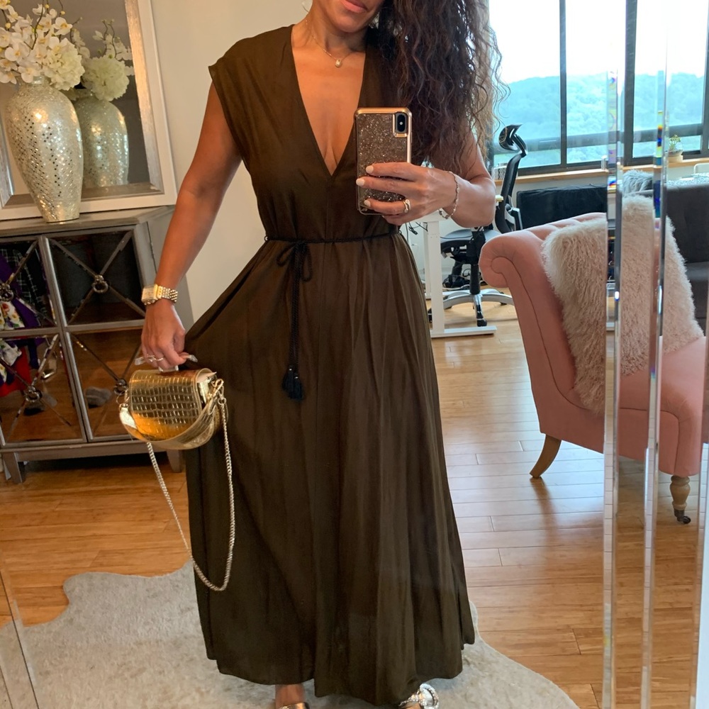 🔥🔥Beautiful Zara Maxi Dress in Chocolate Brown😍 - Picture 3 of 4